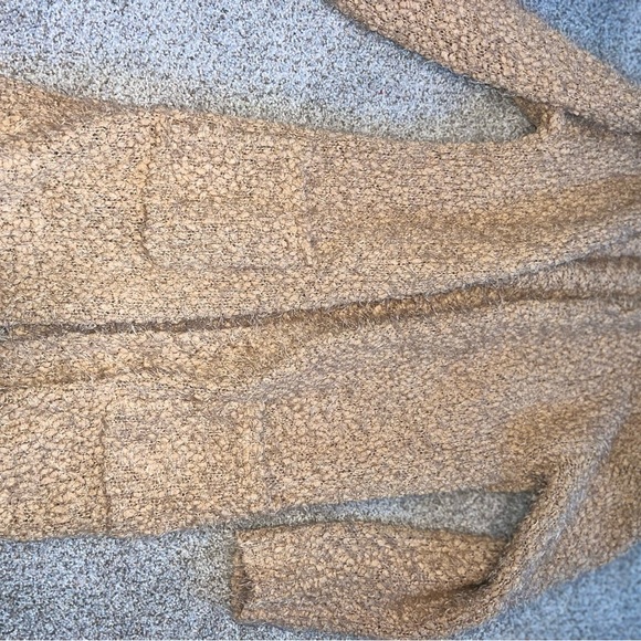 Random tops - Picture 3 of 6